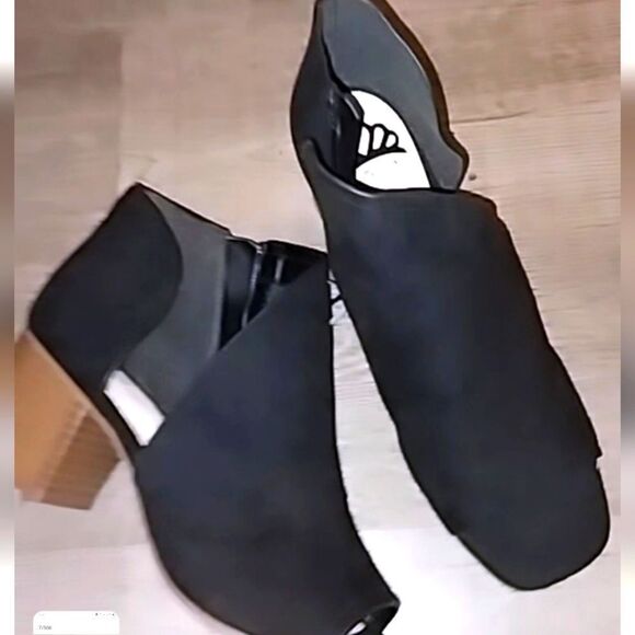 Ladies Fergalicious Volume Black Peep Toe Sandal Black Heels sz 11 - Picture 9 of 9